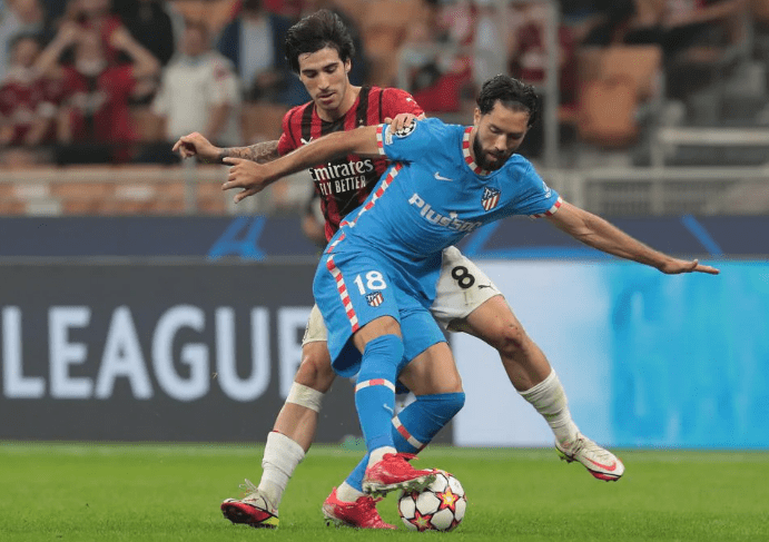 关于乌克兰力克AC米兰，苏亚雷斯高光表现的信息