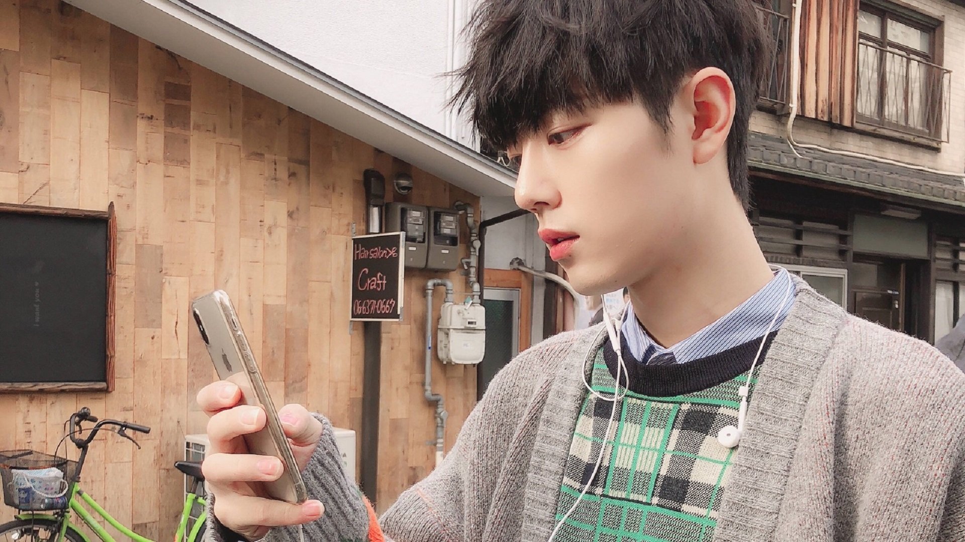 爱德华兹决胜时刻显神威，辽宁队力克热火夺胜利