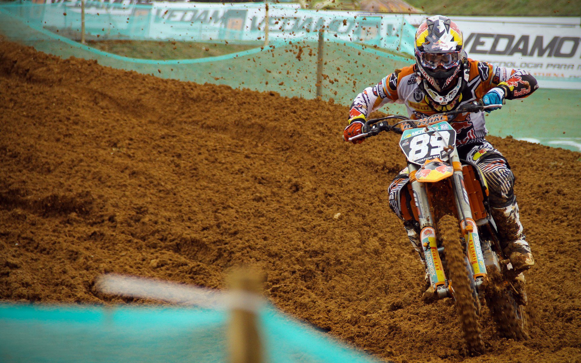 自我救赎的辉煌，拉亚引领里昂硬仗击败加纳